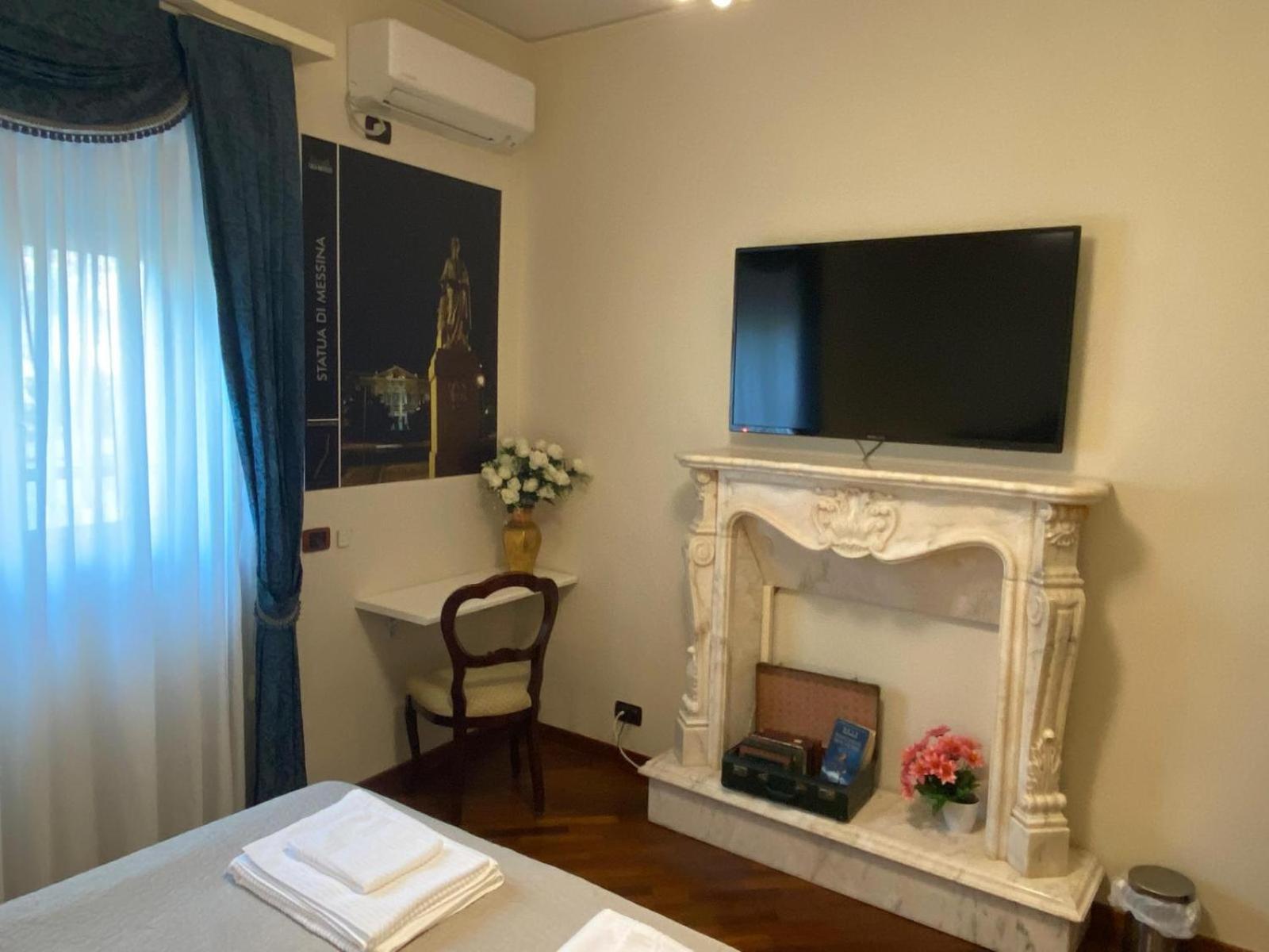 Casa Battisti Messina Guest House In Centro Citta, Ideale Per Famiglie O Gruppi Exteriör bild