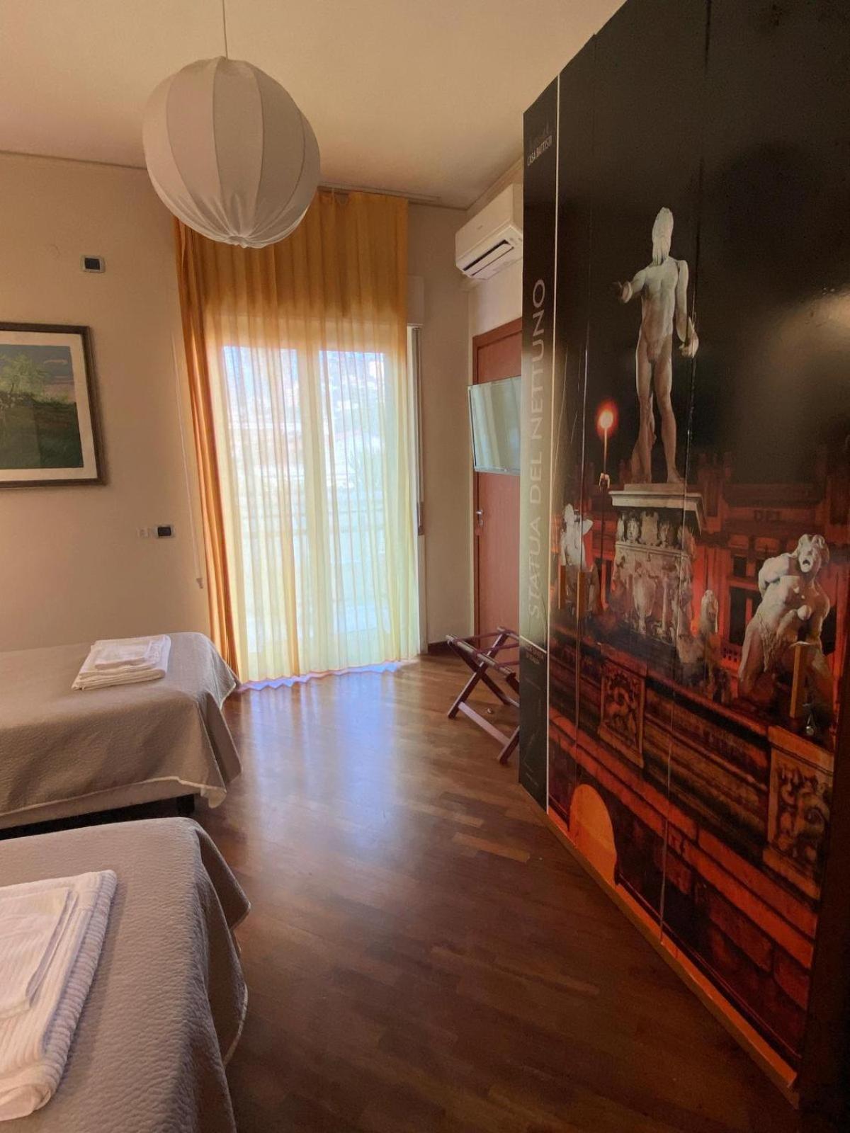 Casa Battisti Messina Guest House In Centro Citta, Ideale Per Famiglie O Gruppi Exteriör bild