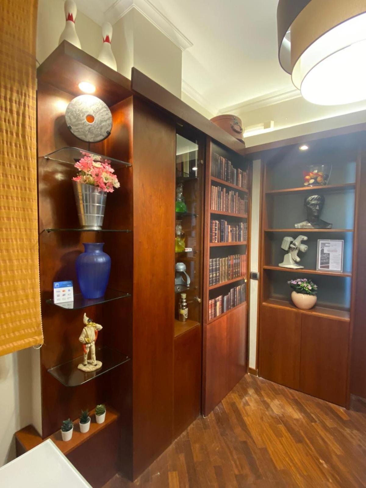 Casa Battisti Messina Guest House In Centro Citta, Ideale Per Famiglie O Gruppi Exteriör bild